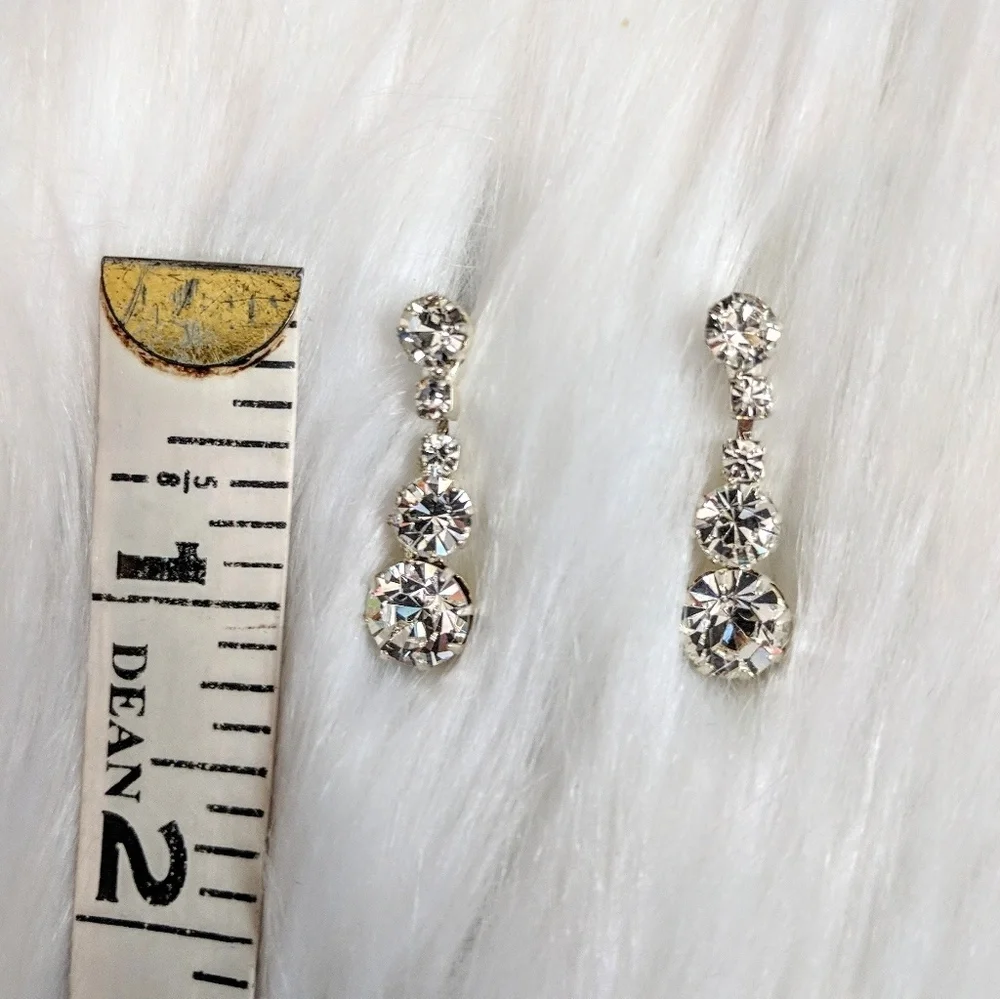 Gorgeous Crystal Drop Earring Wedding Glam